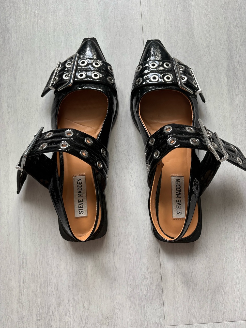 Steve Madden Black Pointed-Toe Sling Back Buckled Flats